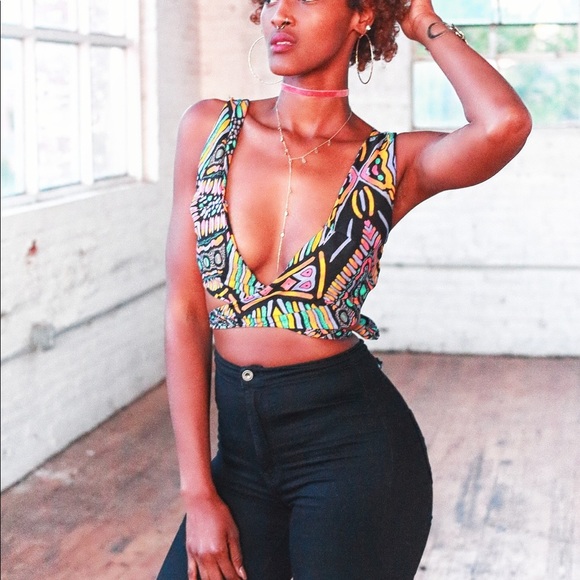 Colorful tribal print wrap crop top - Picture 4 of 4